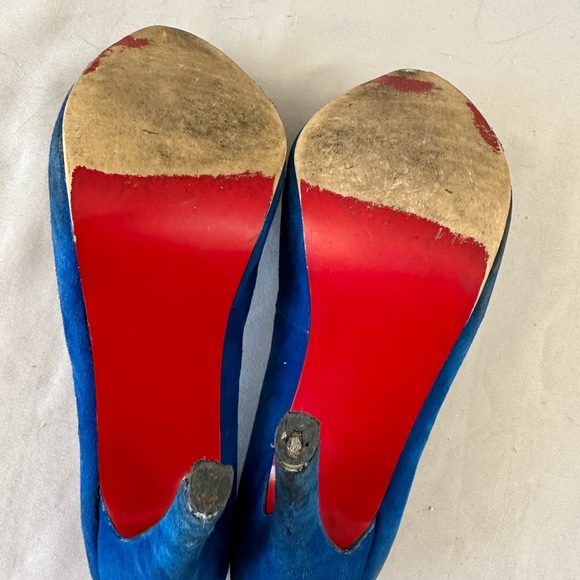 Christian Louboutin Blue Suede Heels/ sz 37/ FLAWS - Picture 7 of 12